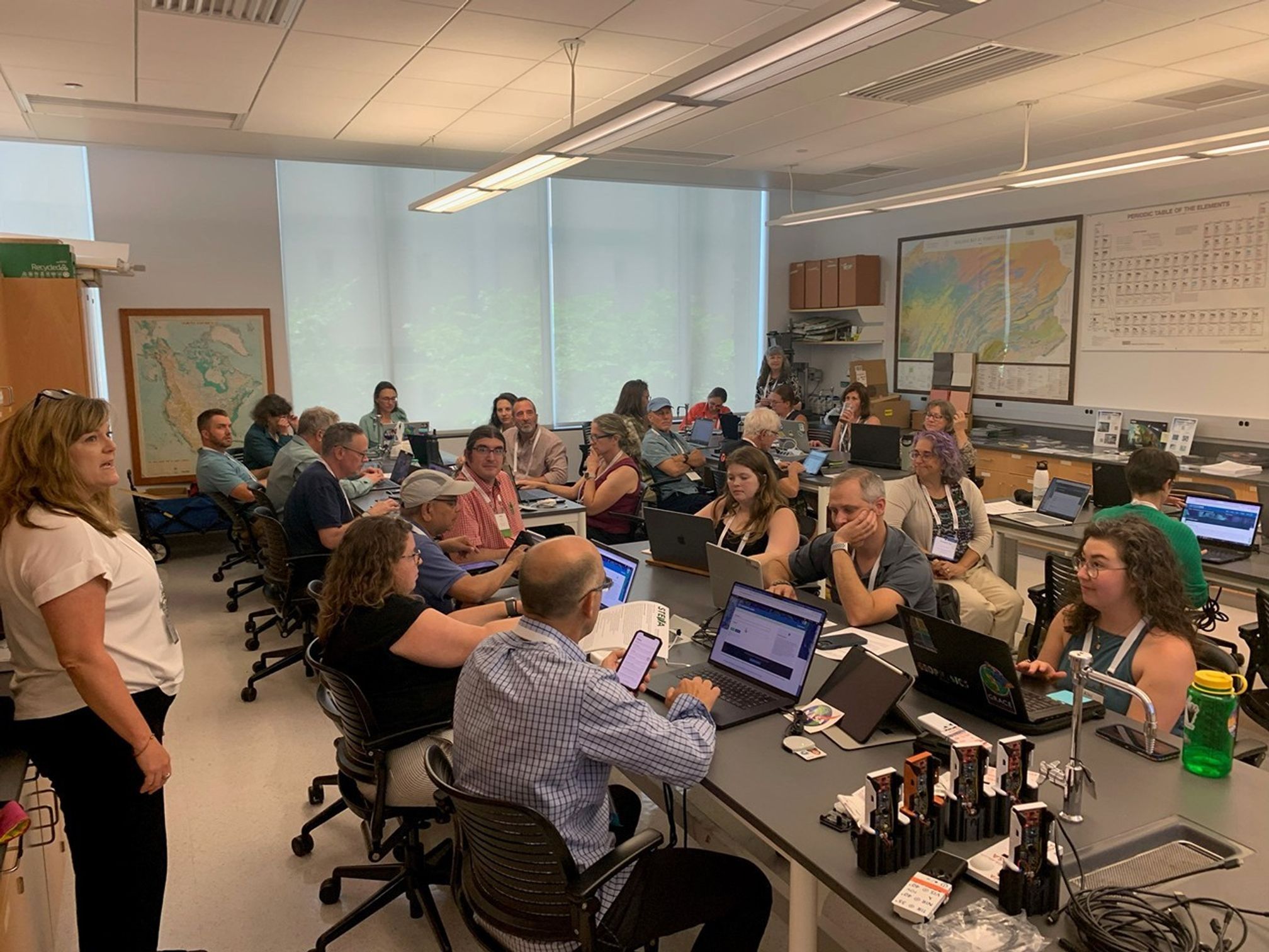 Elizabeth Joyner, Community Coordinator for the Earth Science Data System, leads a tutorial on using the AppEEARS tool.