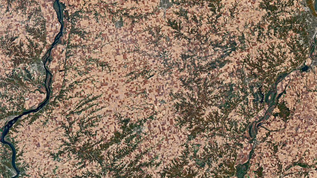 A natural-color Landsat 9 satellite image of Peoria, Illinois. This image was acquired on October 22, 2022.