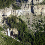 photo of craggy rock features