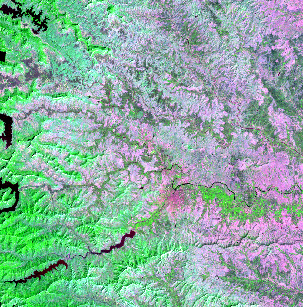 A false-color Landsat 2 satellite image of Pune, India acquired on Nov 3, 1976 (path/row 158/47).