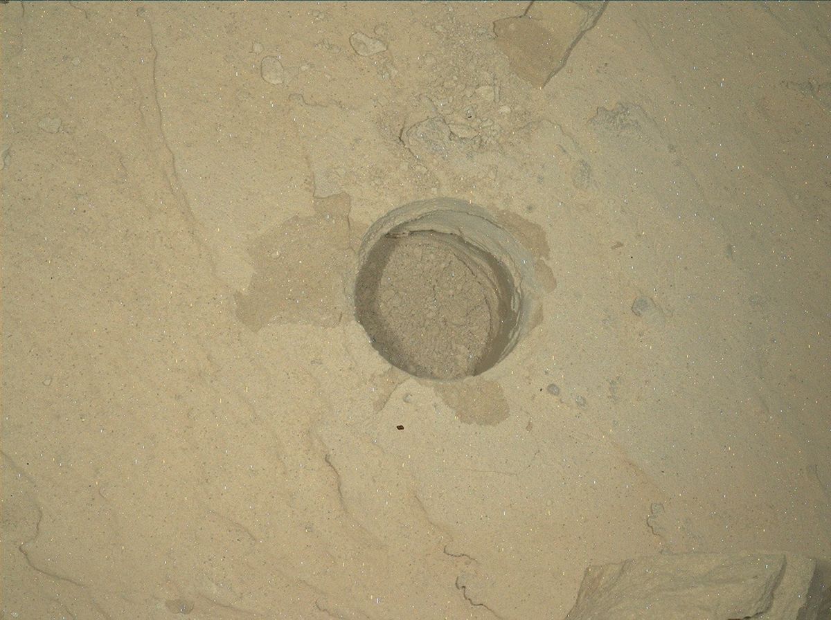 Curiosity Blog, Sols 4886-4892: Ingenuity and Perseverance, Curiosity ...