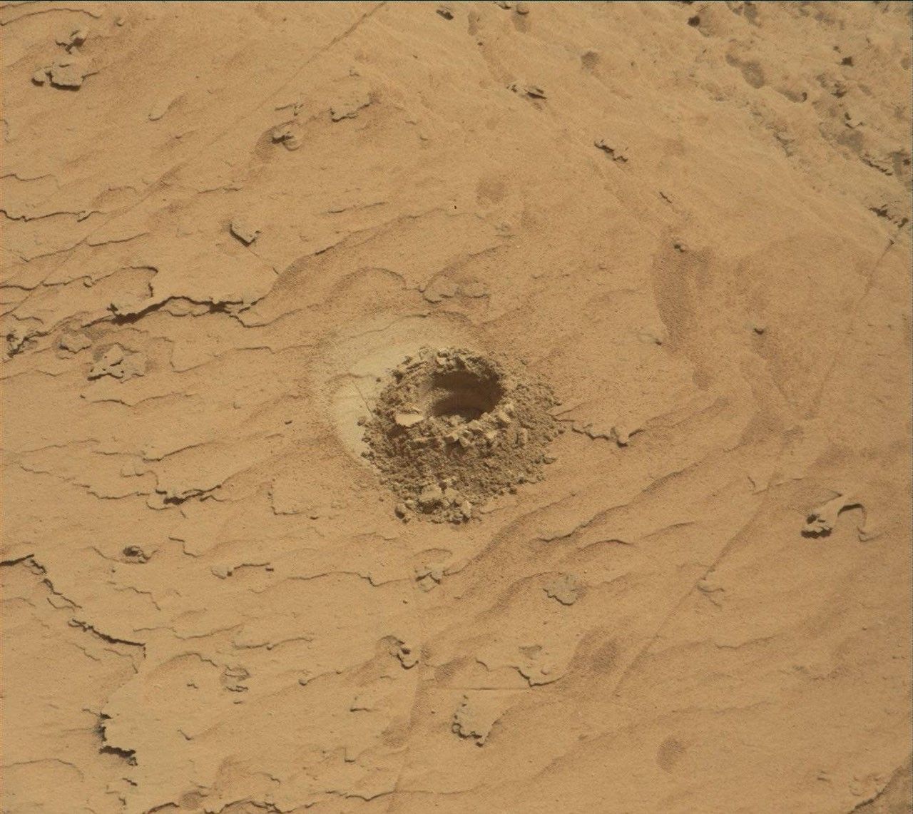 Curiosity Blog, Sols 4900-4907: Pasadena, We Have a Drill Sample!