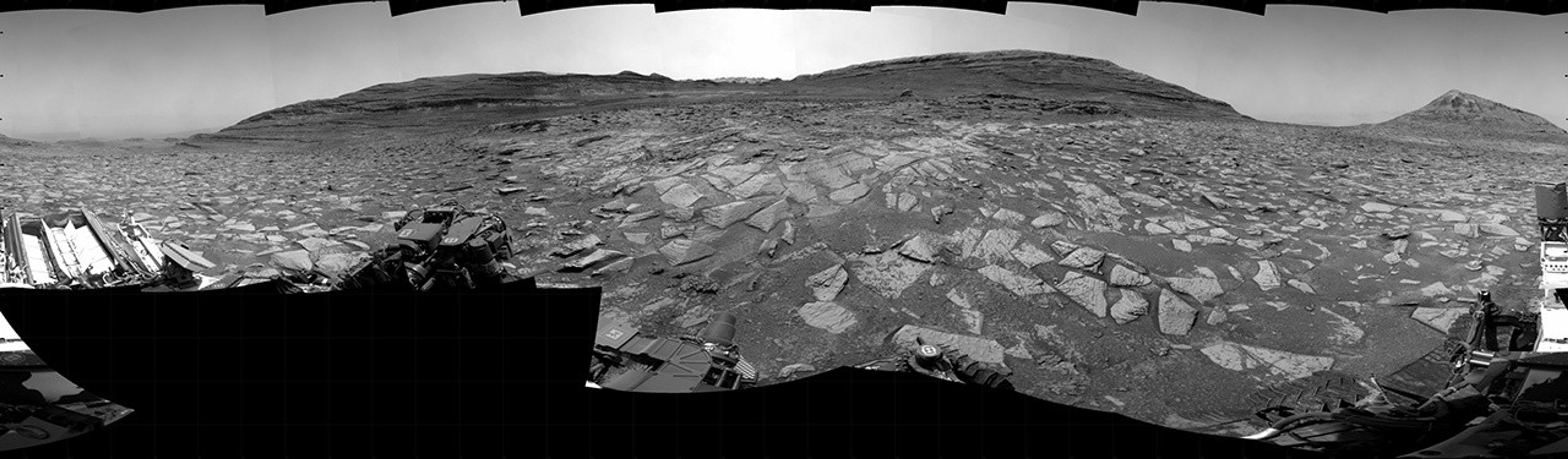 Sol 4889: Sağ Navigasyon Kamerası, Silindirik Projeksiyon