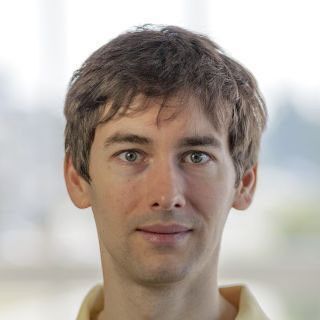Simon Zwieback headshot