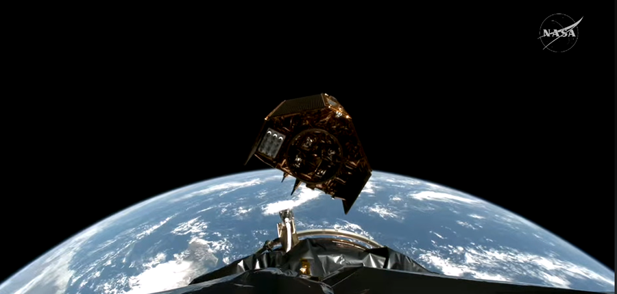 Image shows the Earth in the background while NASA's Sentinel-6B spacecraft outlined in gold separates from SpaceX second stage.