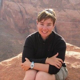 Portrait of a smiling woman.