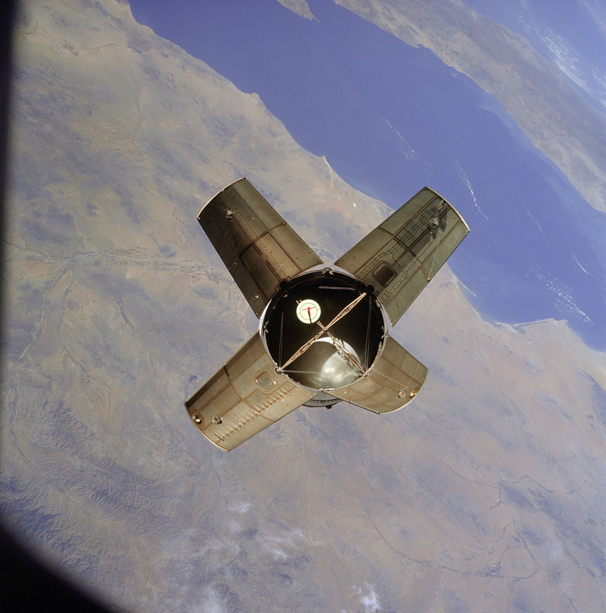 Apollo 7/S-IVB Rendezvous in Space Overhead Shot - NASA Science