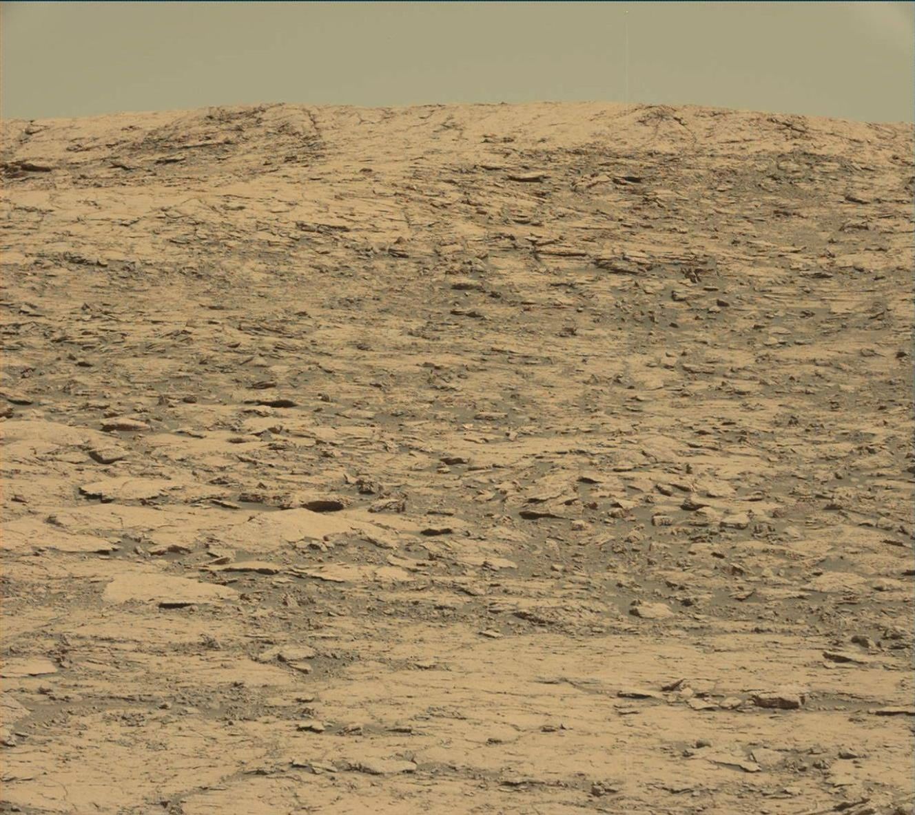 Sol 1822: Onward and upward!