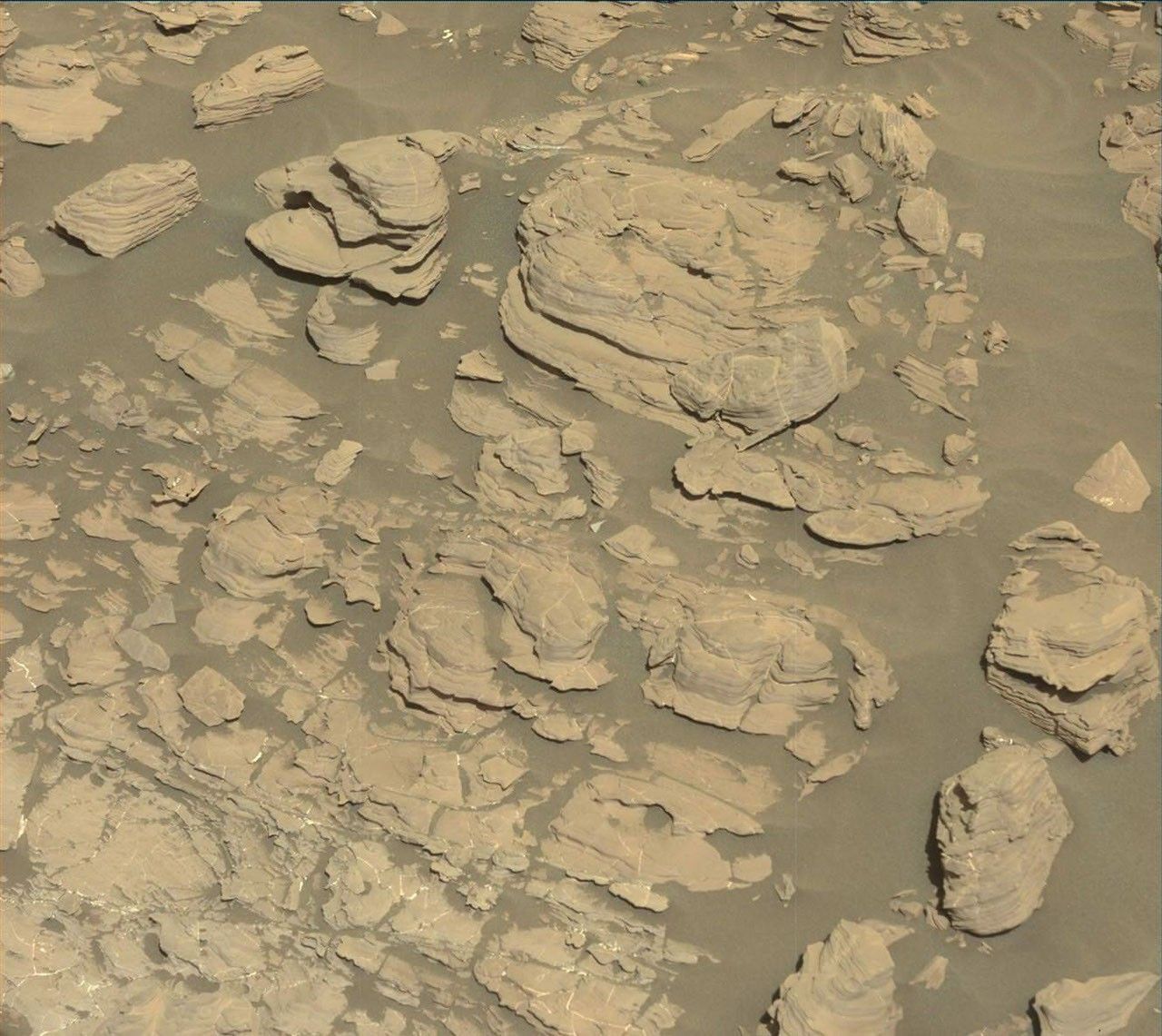 Sol Earth Science Sols 1927-1928: Layers of fun! - NASA Science