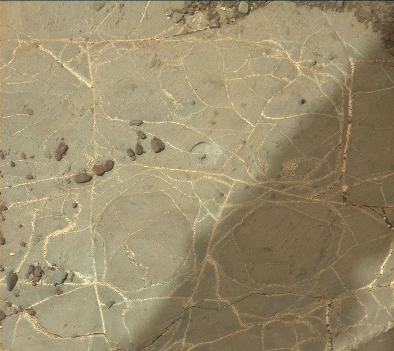 Sol 2216: A Windswept Workspace