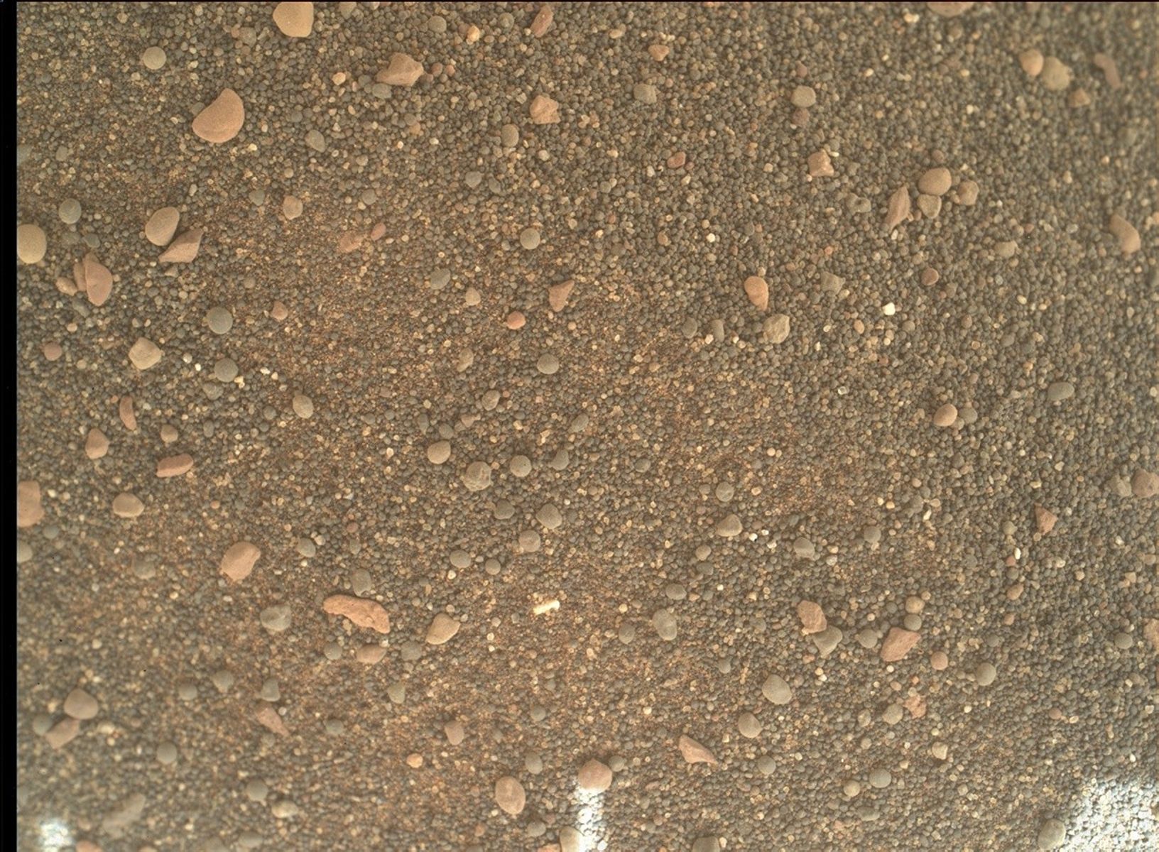 Sol 2410-2412: Grains, up close!