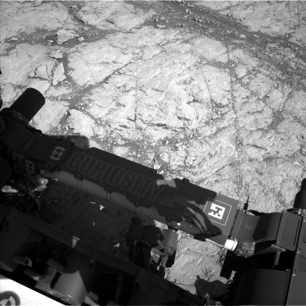 Sol 1852: Feeding SAM some sand