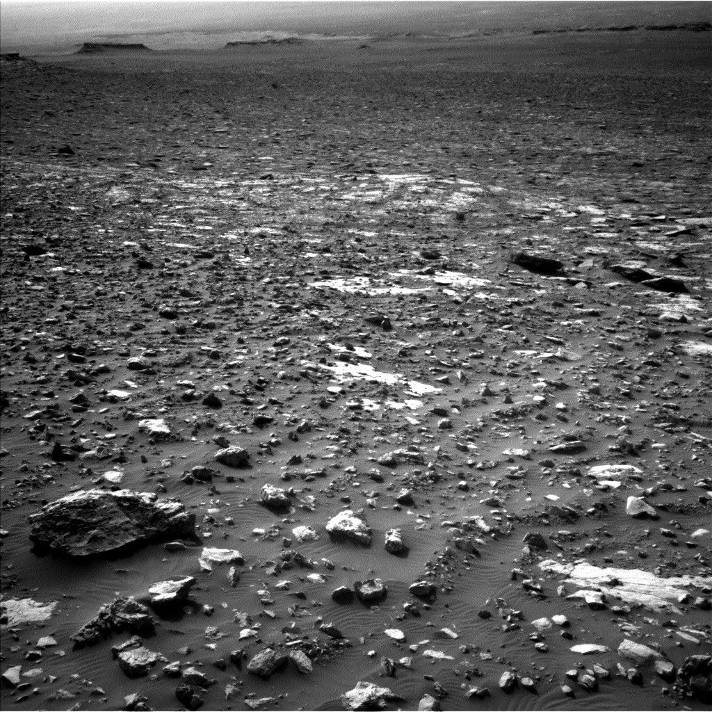 Sols 2036-2037: Down the ridge she comes