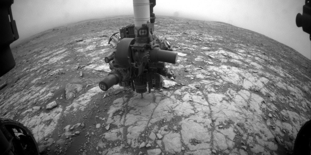 Sol 2113: Hard as a Rock