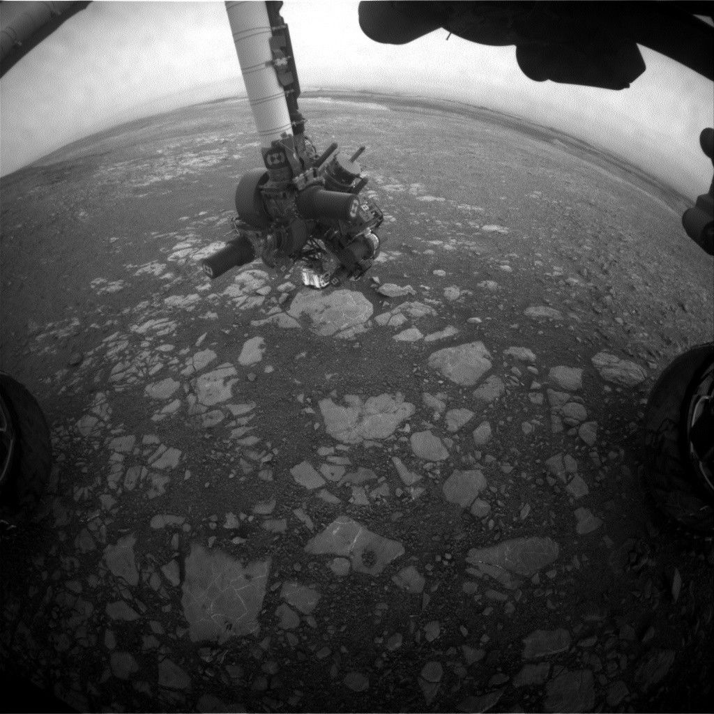 Sols 2211-2212: Getting Back into the Science Swing of Things!