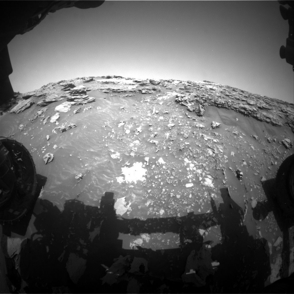 Comparing this image to the one in yesterday’s blog shows the progress on Curiosity’s impressive ascent.