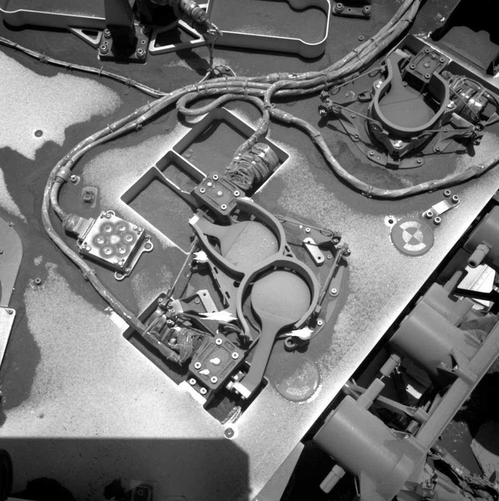 This image was taken by Right Navigation Camera onboard NASA's Mars rover Curiosity on Sol 3983.