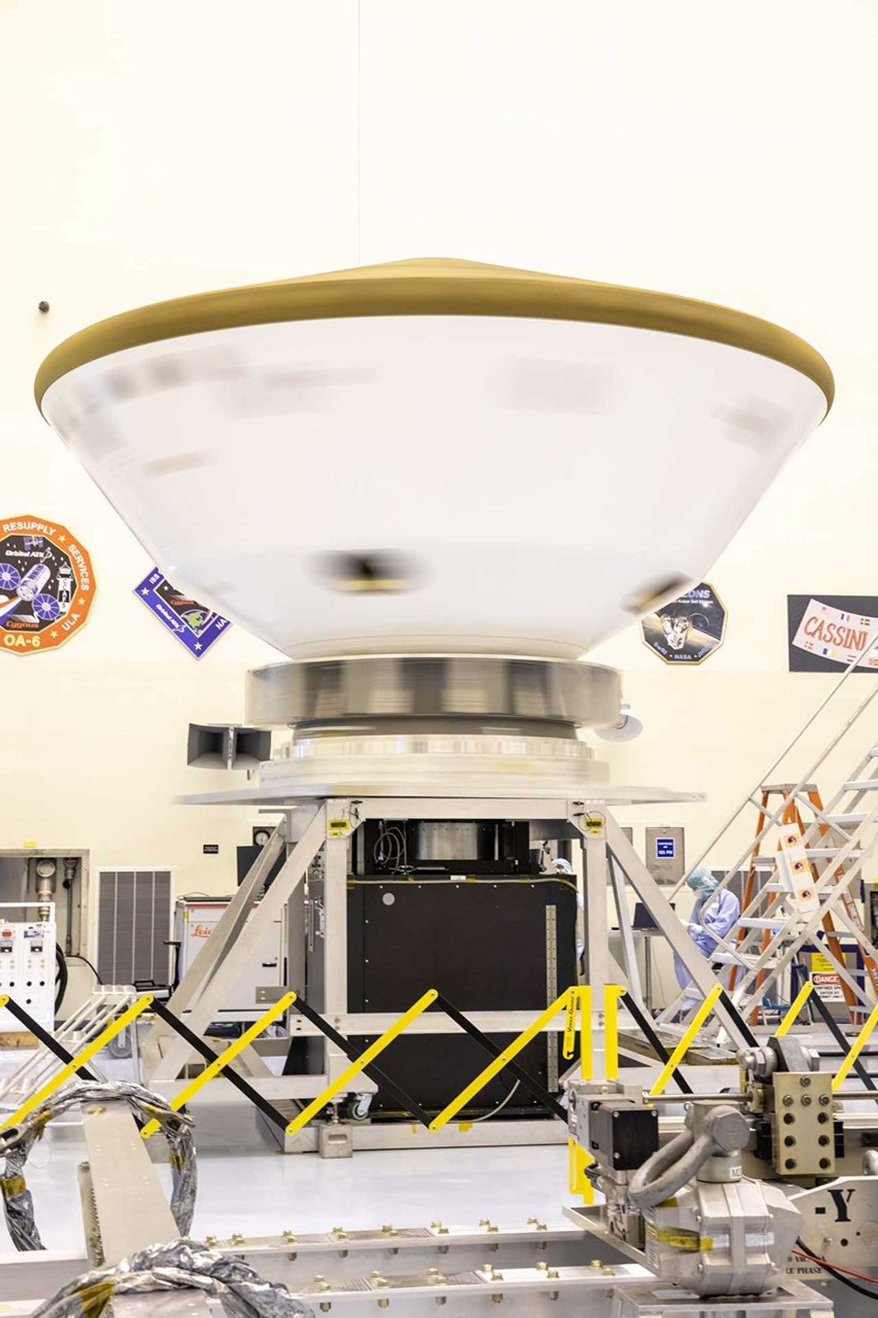 Tests to measure the center of gravity and moments of inertia for the Mars 2020 rover aeroshell are performed on the spin table inside Kennedy Space Center’s Payload Hazardous Servicing Facility on Jan. 15, 2020.