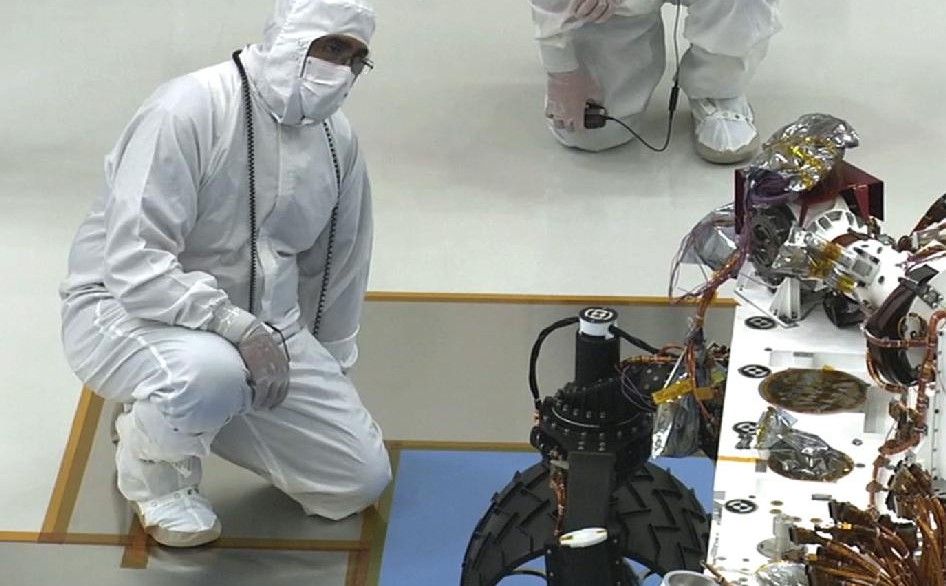 The Curiosity rover rolling for the first time