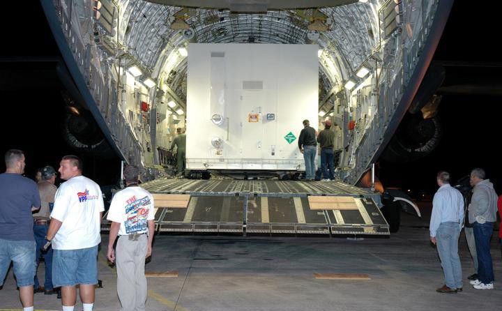 MRO_arrives_KSC.jpg