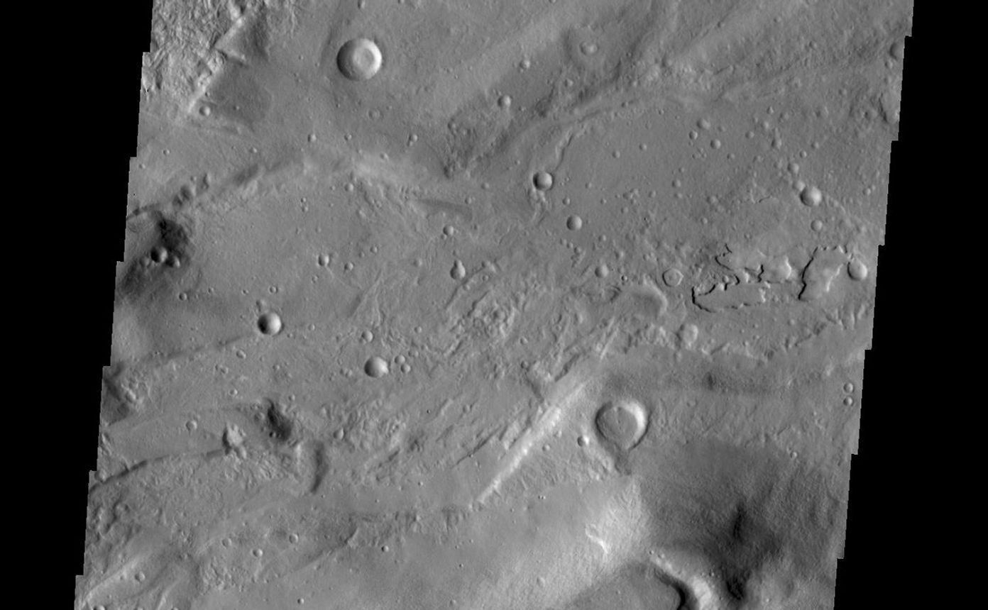Large fractures have formed 'steps' in this region of Tempe Terra.