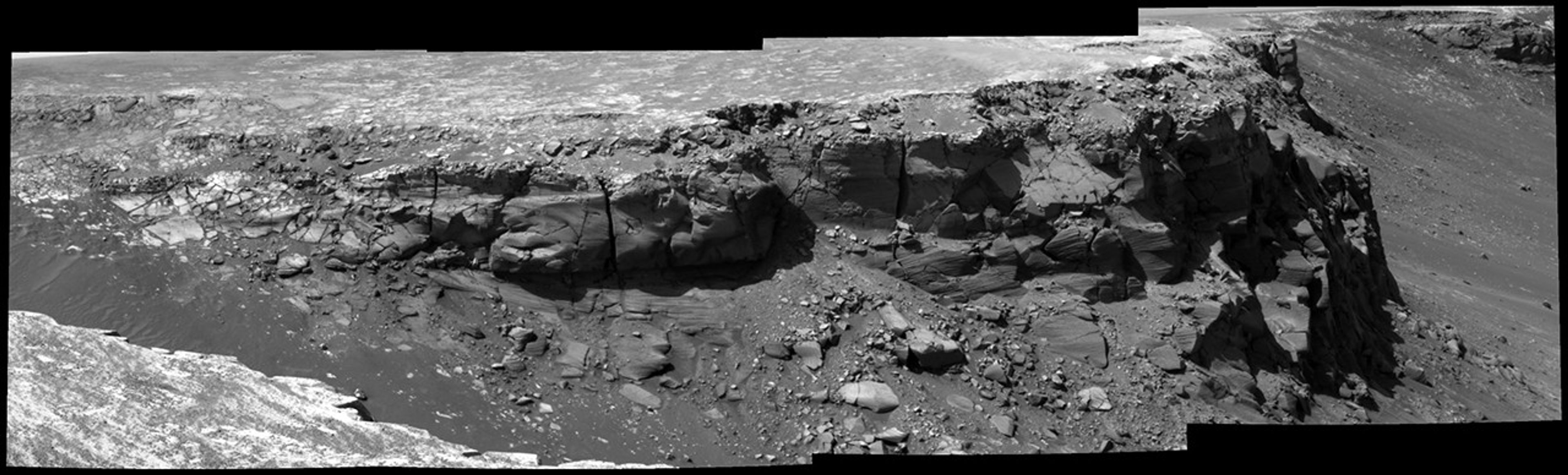 PIA09081-1165550410_29778_Sol1019B_P2436_L2.tif