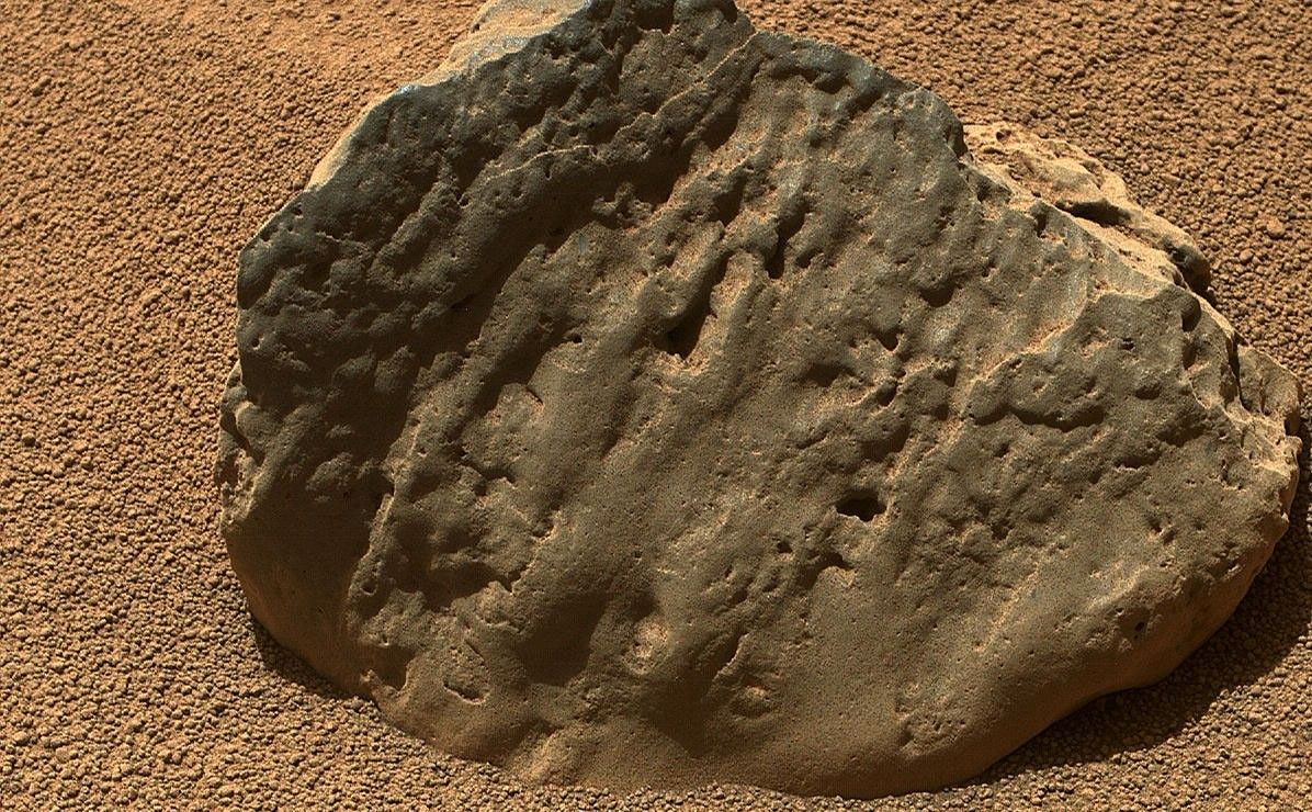 The Mars Hand Lens Imager (MAHLI) on the arm of NASA's Mars rover Curiosity took this image of a rock called "Et-Then" during the mission's 82nd sol, or Martian day (Oct. 29, 2012.)