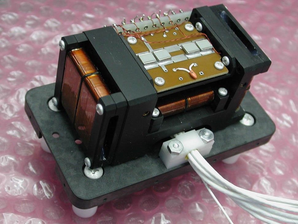 The Magnetometer (MAG) is a part of the Particles and Fields (P & F) Package and measures interplanetary solar wind and ionospheric magnetic fields.