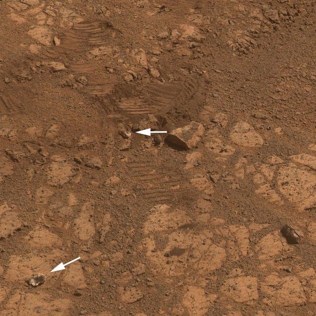 Where Martian 'Jelly Doughnut' Rock Came From (True Color) - NASA
