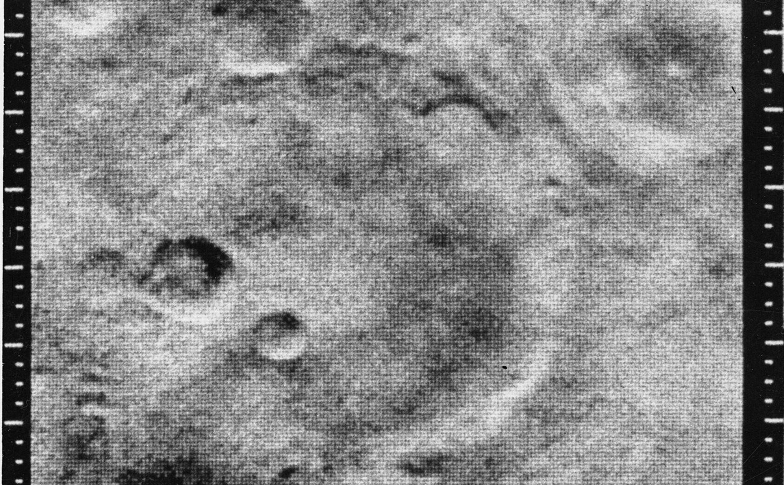 mariner 4 image of Mariner crater