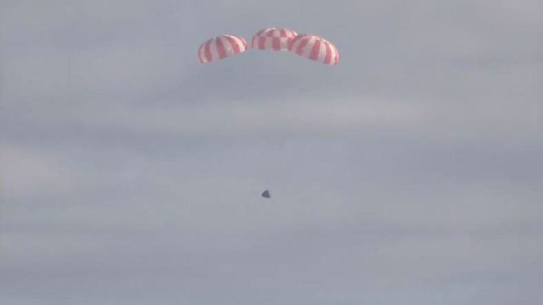 NASA, the U.S. Navy and Lockheed Martin recovery crews aboard the USS Anchorage witnessed the Orion spacecraft as it splashed down in the Pacific Ocean.