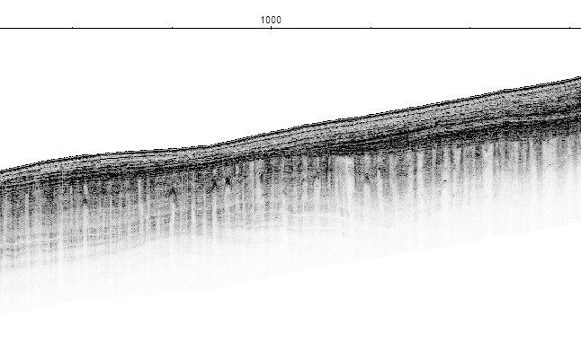 Fig. 2 - Sample radargram of a glacier in Svalbard obtained with the HUBRA radar instrument, a precursor of RIMFAX built by the FFI team.
