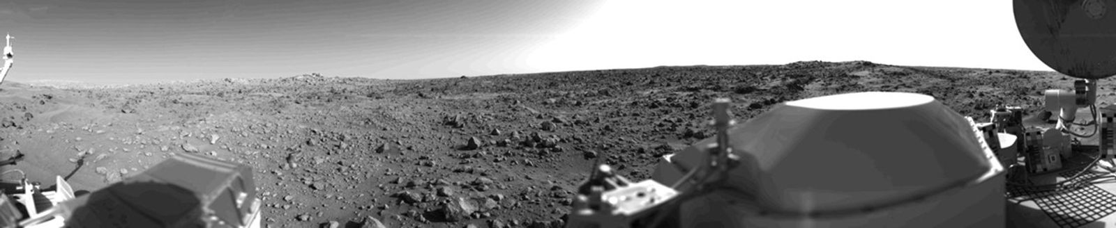 First panoramic view by Viking 1 from the surface of Mars.