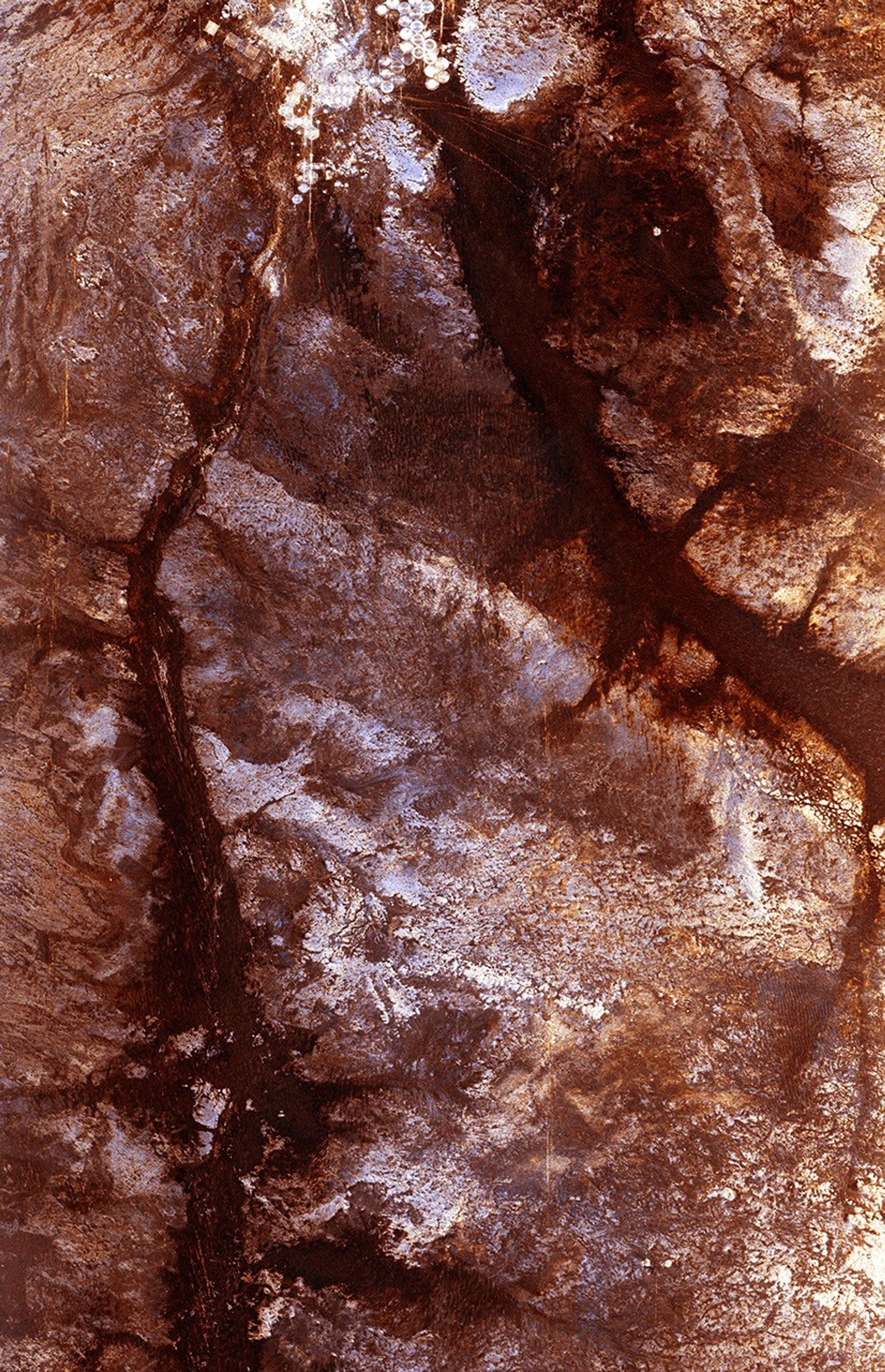 The ability of a sophisticated radar instrument to image large regions of the world from space, using different frequencies that can penetrate dry sand cover, produced the discovery in this image: a previously unknown branch of an ancient river.
