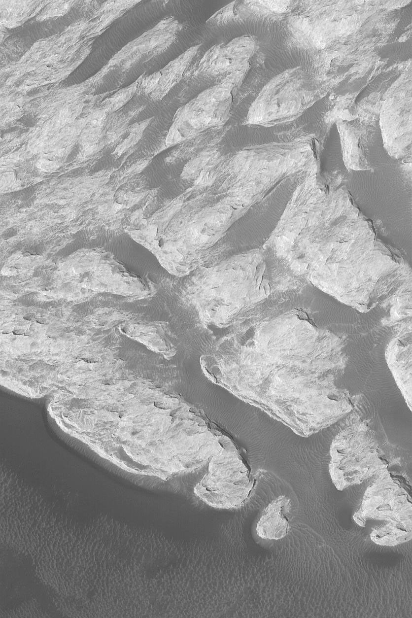 NASA's Mars Global Surveyor shows