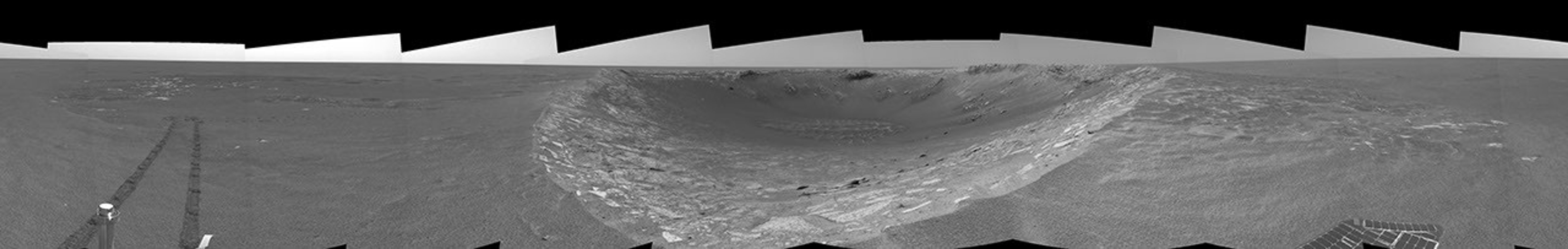 This image shows NASA's Mars Exploration Rover Opportunity along the eastern rim of 'Endurance Crater' before reaching the beginning of the 'Karatepe' area on Mars.