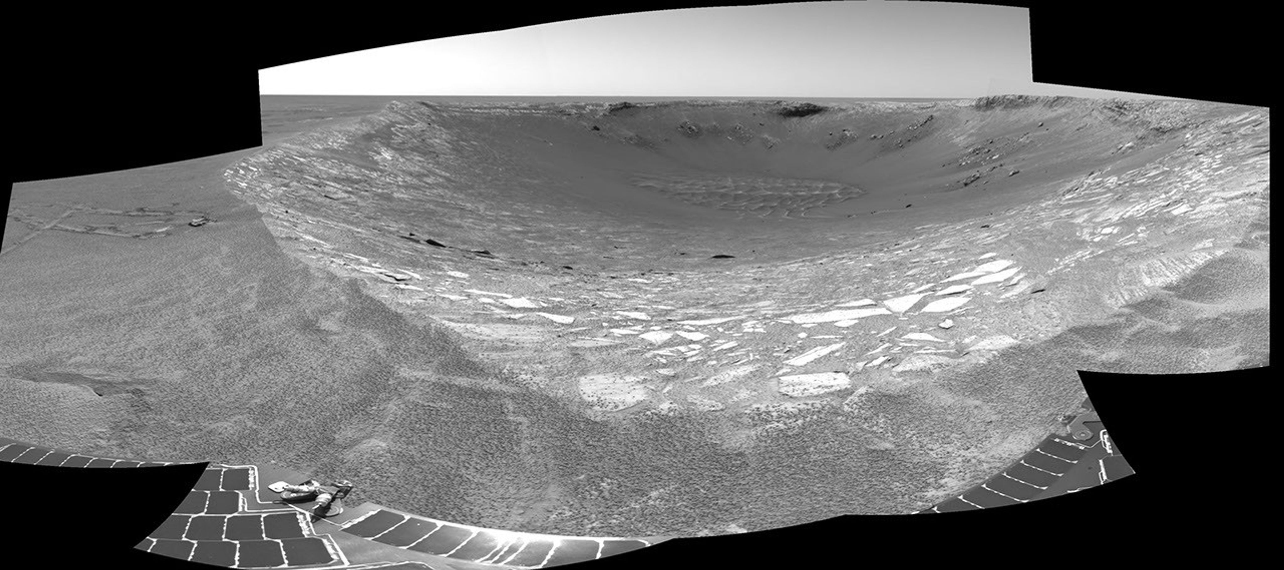 This view from NASA's Mars Exploration Rover Opportunity shows 'Endurance Crater' in Mars' Meridiani Planum region.
