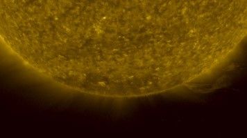 Click here for left eye view of PIA09331