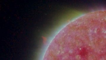 Click here for right eye view of PIA09332