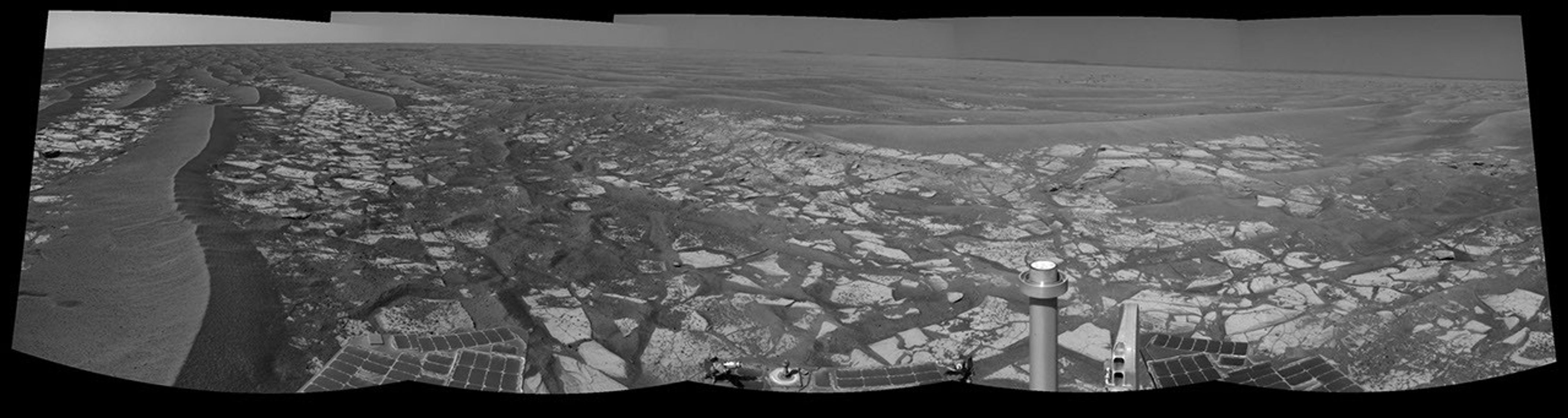 
			'Cambridge Bay' Outcrop Examined by Opportunity - NASA Science			