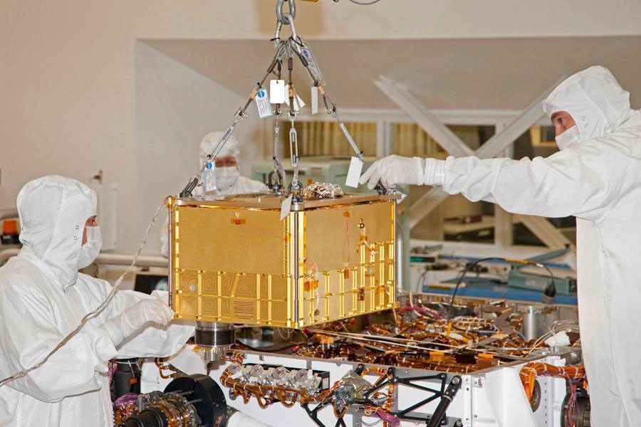 Lifting SAM Instrument for Installation into Mars Rover - NASA Science
