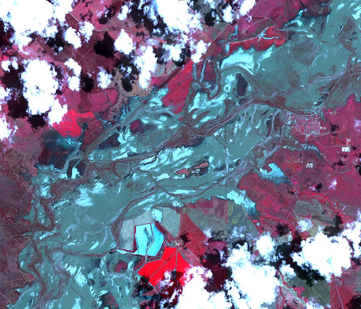 On Jan. 21, 2011, the NASA's Terra spacecraft captured this image of the flooding along the Balonne River and the town of Surat in southeastern Queensland, Australia.