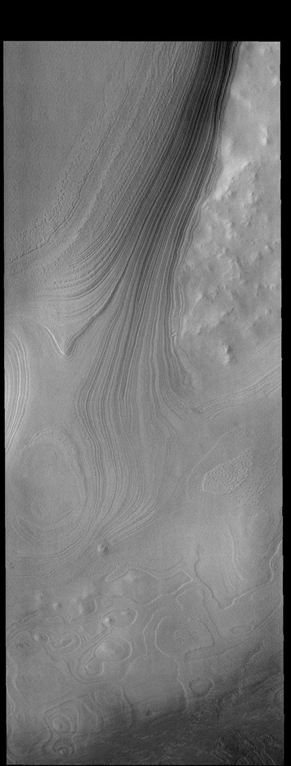 This image from NASA's Mars Odyssey shows the edge of the south polar cap.