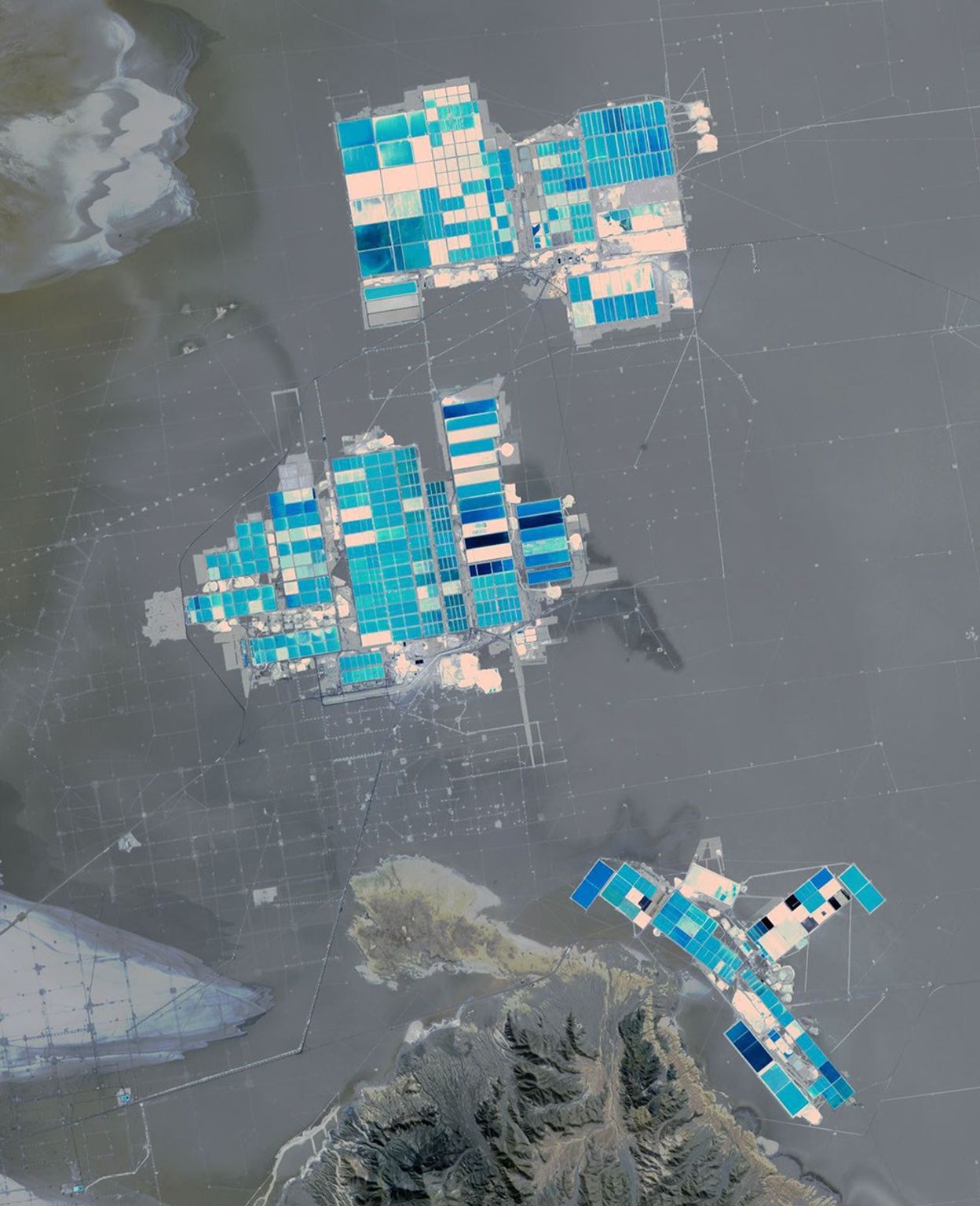 NASA's Terra spacecraft shows Salar de Atacama (Atacama salt flats) in Chile's Atacama Desert. It receives 2 mm rain per year.