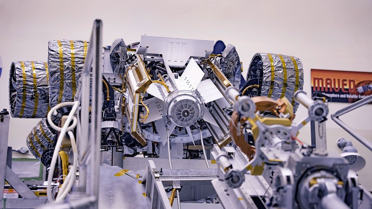 ナショナルレーザーロボ台 Rover Power Source - NASA Science