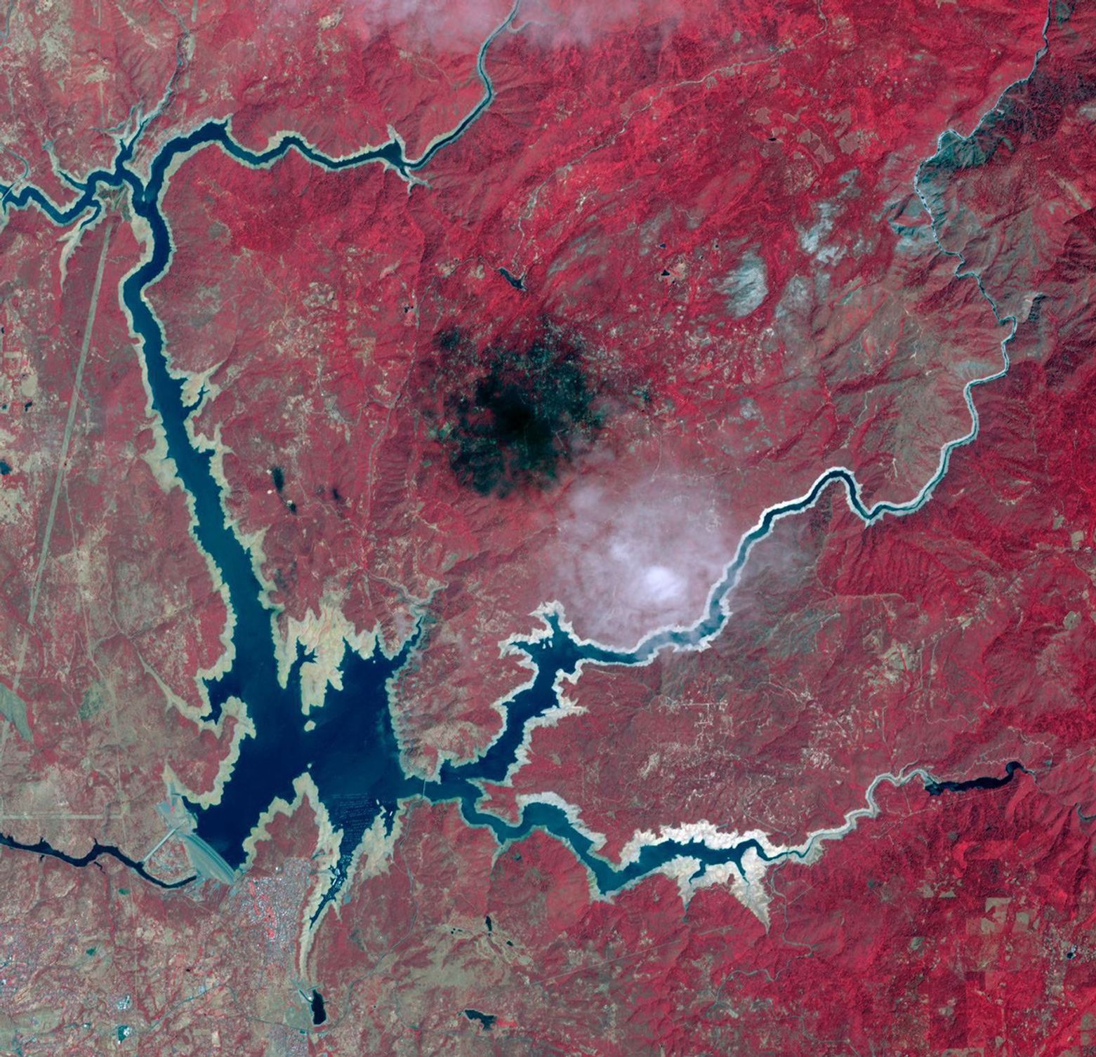 NASA's Terra spacecraft shows Oroville Dam in Northern California. Lake Oroville is the second largest man-made lake in the state of California.