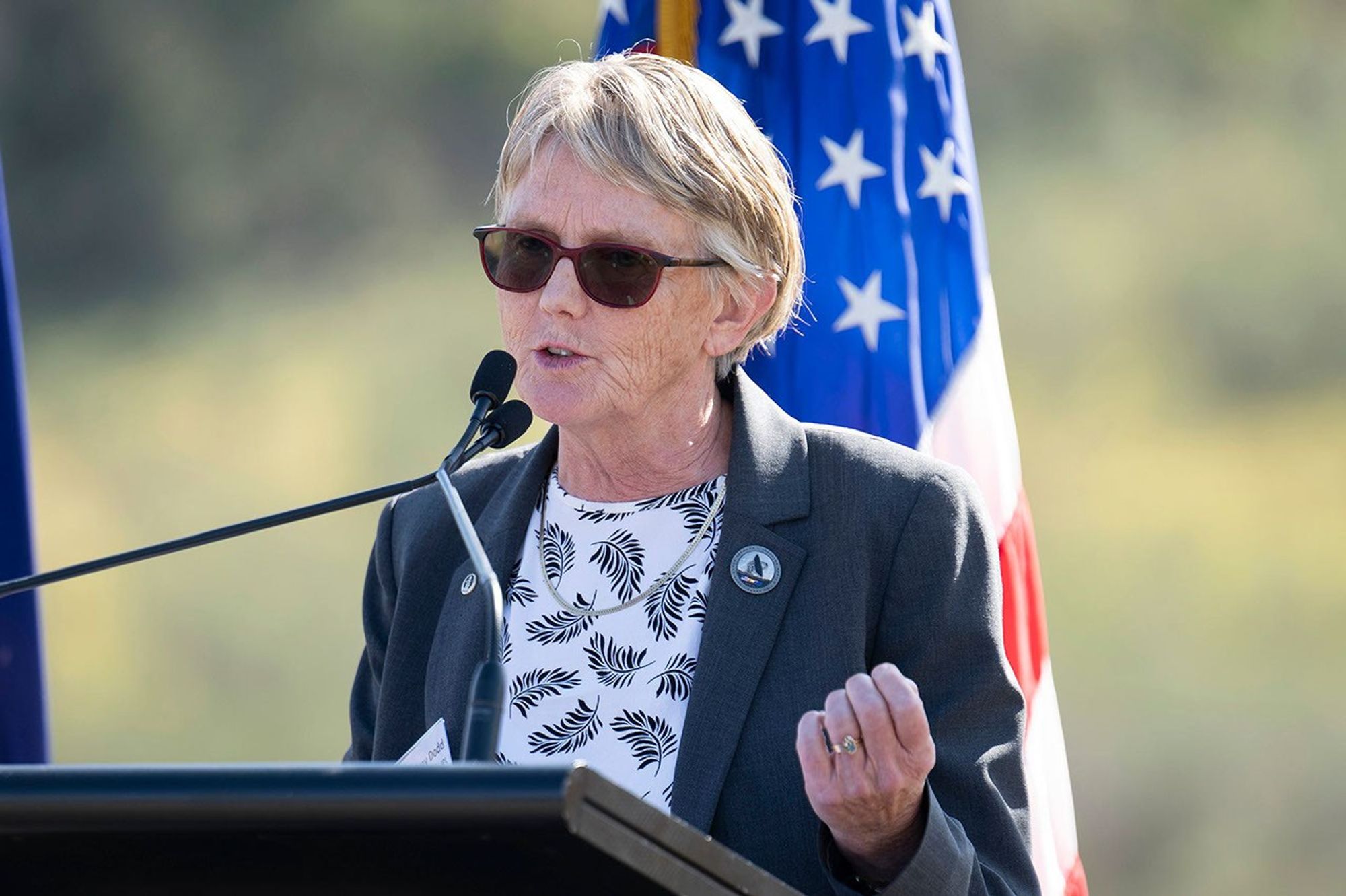 Suzanne Dodd, the director for the Interplanetary Network Directorate at JPL, addresses an audience at the Deep Space Network's Canberra complex on March 19, 2025. That day marked 60 years since the Australian facility joined the network.