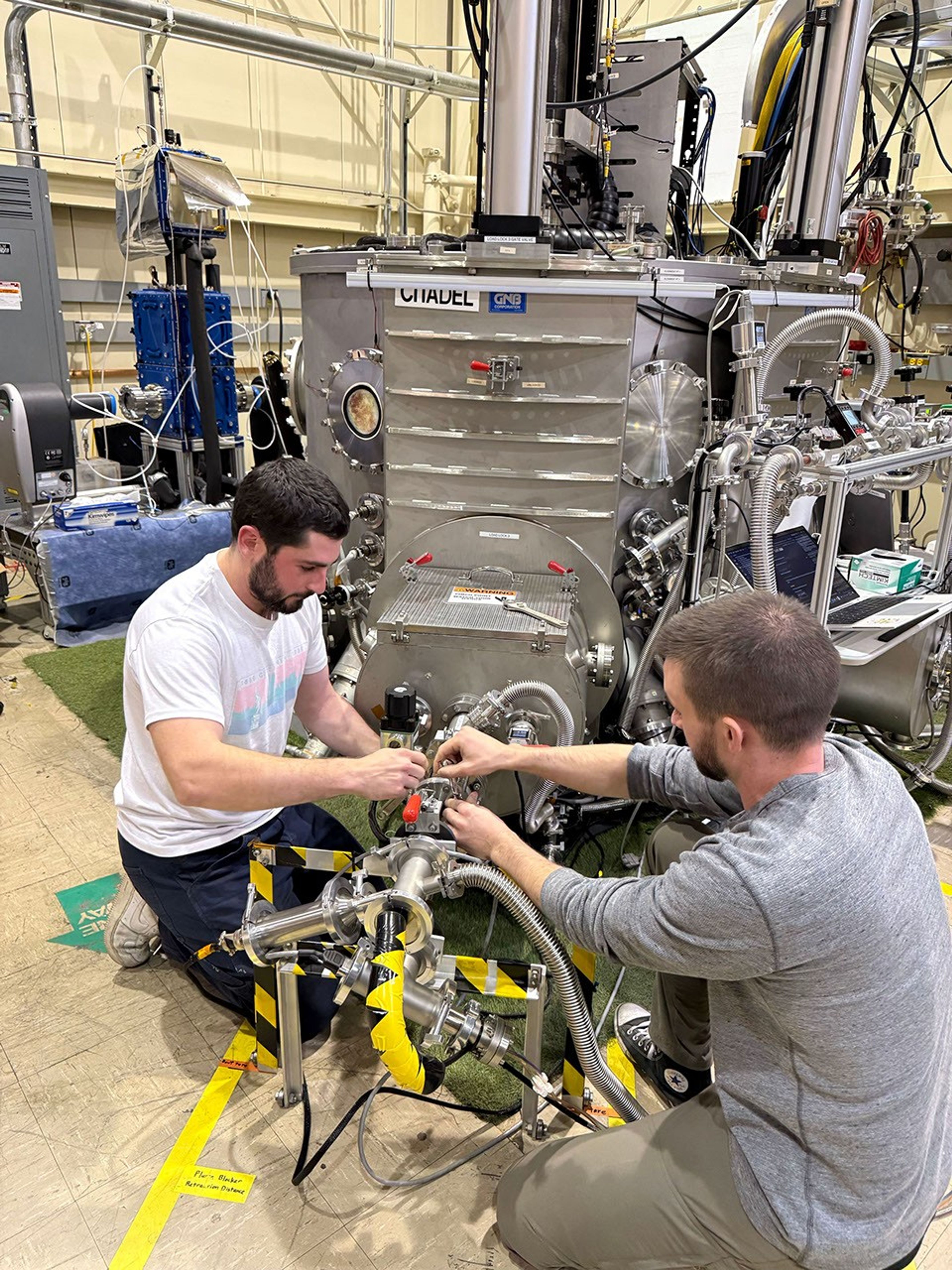 Engineers from JPL and NASA Johnson set up a test of the xEMU boot inside CITADEL. The chamber offers unique capabilities that have made it useful for testing spacesuit parts.