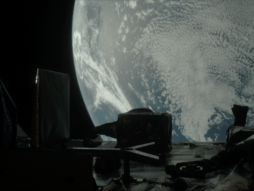 
			NASA’s OSIRIS-APEX Spacecraft Slingshots Past Earth			