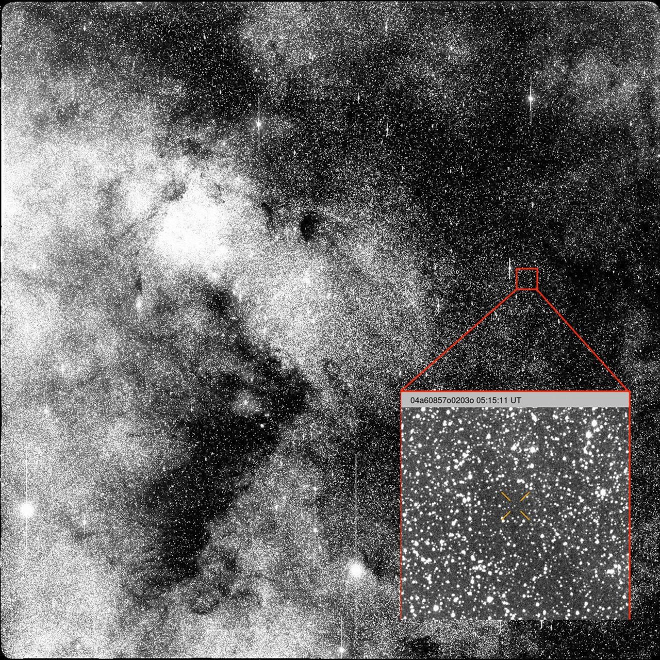 Entdeckungsaufnahme von 3I/ATLAS mit Fadenkreuz auf einem Lichtpunkt
